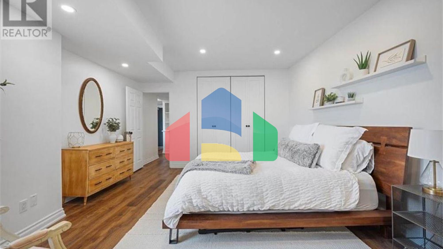 Residential - Condo/Apartment - Kitchener, Canada - Canada