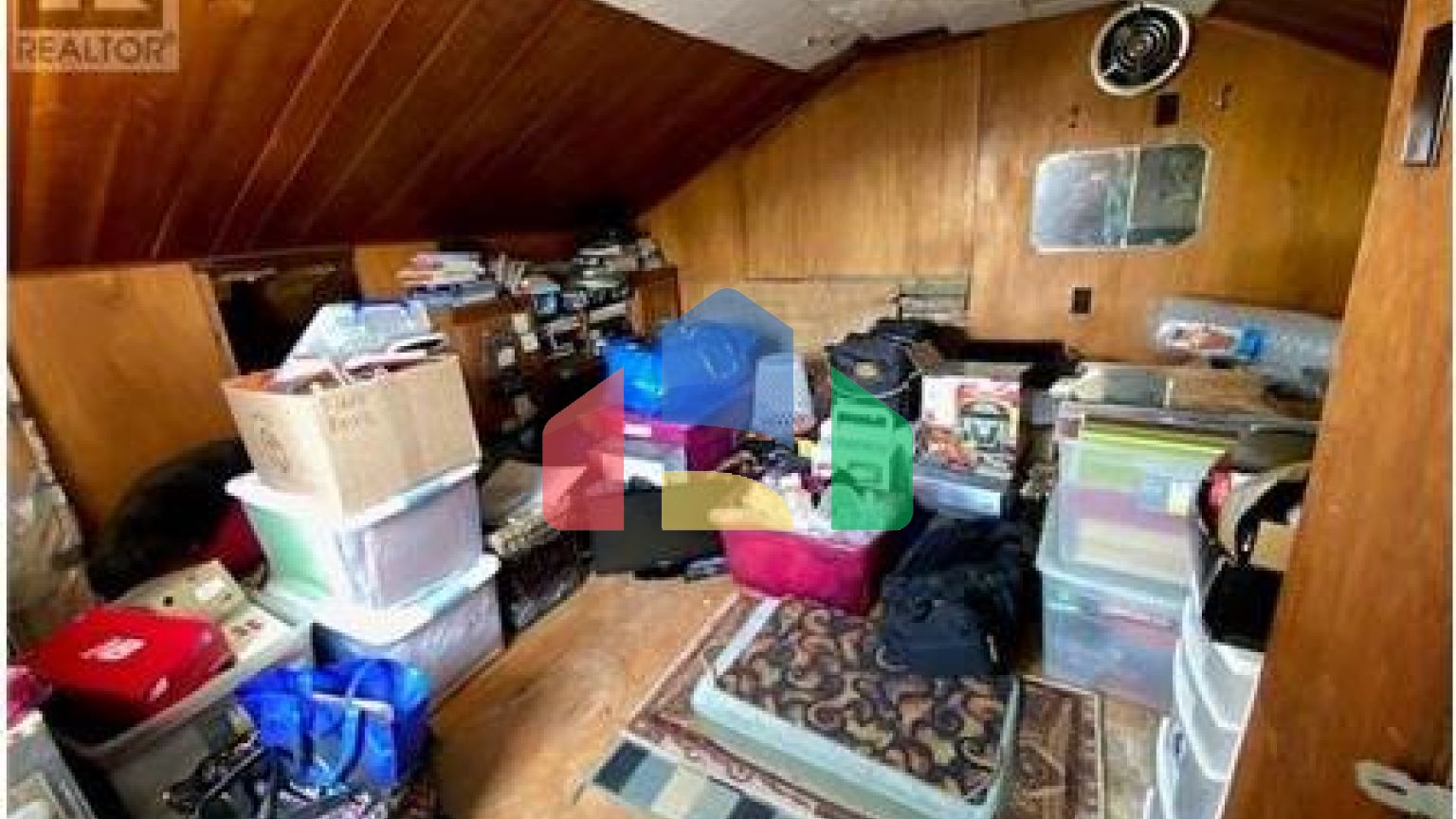 Residential - Single Family Home - Kitchener, Canada - Canada