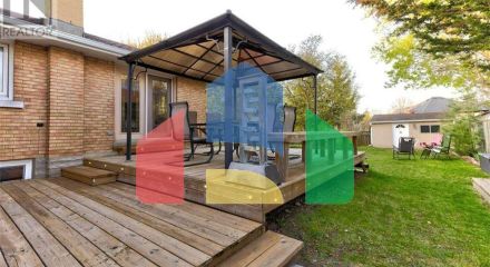 Residential - Single Family Home - Kitchener, Canada - Canada