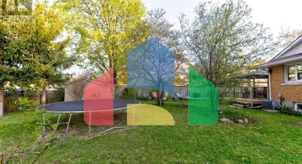 Residential - Single Family Home - Kitchener, Canada - Canada