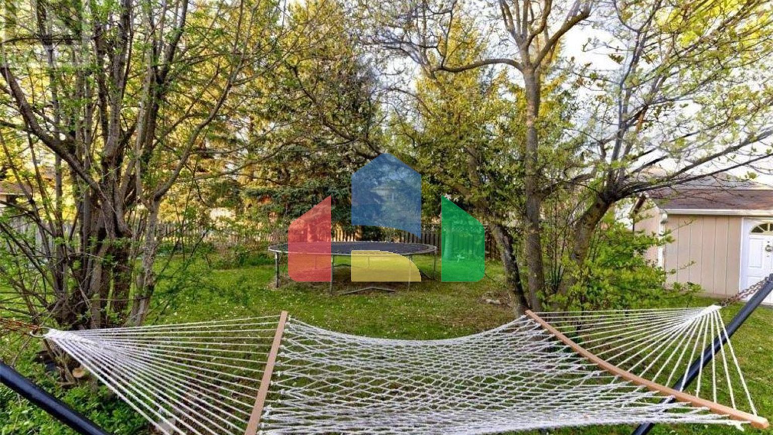 Residential - Single Family Home - Kitchener, Canada - Canada