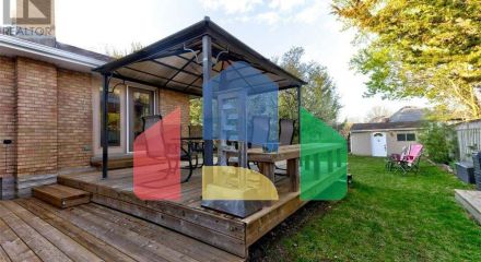 Residential - Single Family Home - Kitchener, Canada - Canada