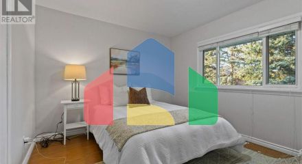 Residential - Single Family Home - Kitchener, Canada - Canada