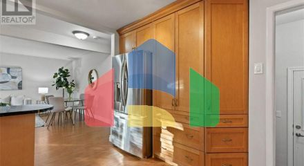 Residential - Single Family Home - Kitchener, Canada - Canada