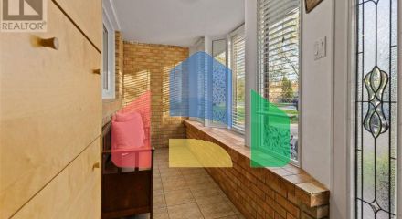 Residential - Single Family Home - Kitchener, Canada - Canada