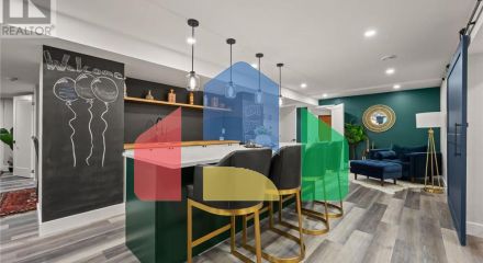 Residential - Single Family Home - Kitchener, Canada - Canada