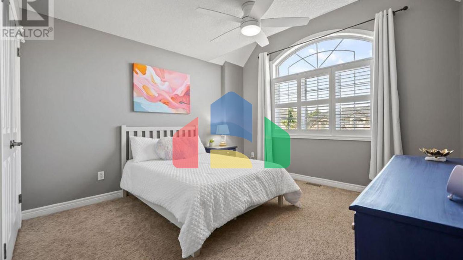 Residential - Single Family Home - Kitchener, Canada - Canada