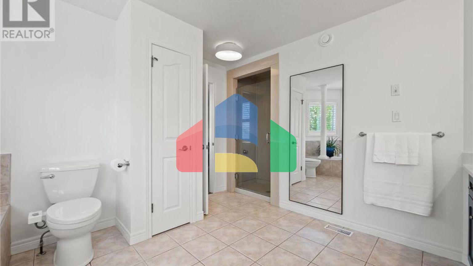 Residential - Single Family Home - Kitchener, Canada - Canada