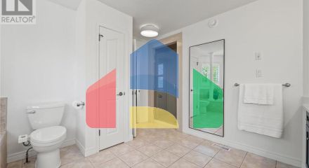 Residential - Single Family Home - Kitchener, Canada - Canada