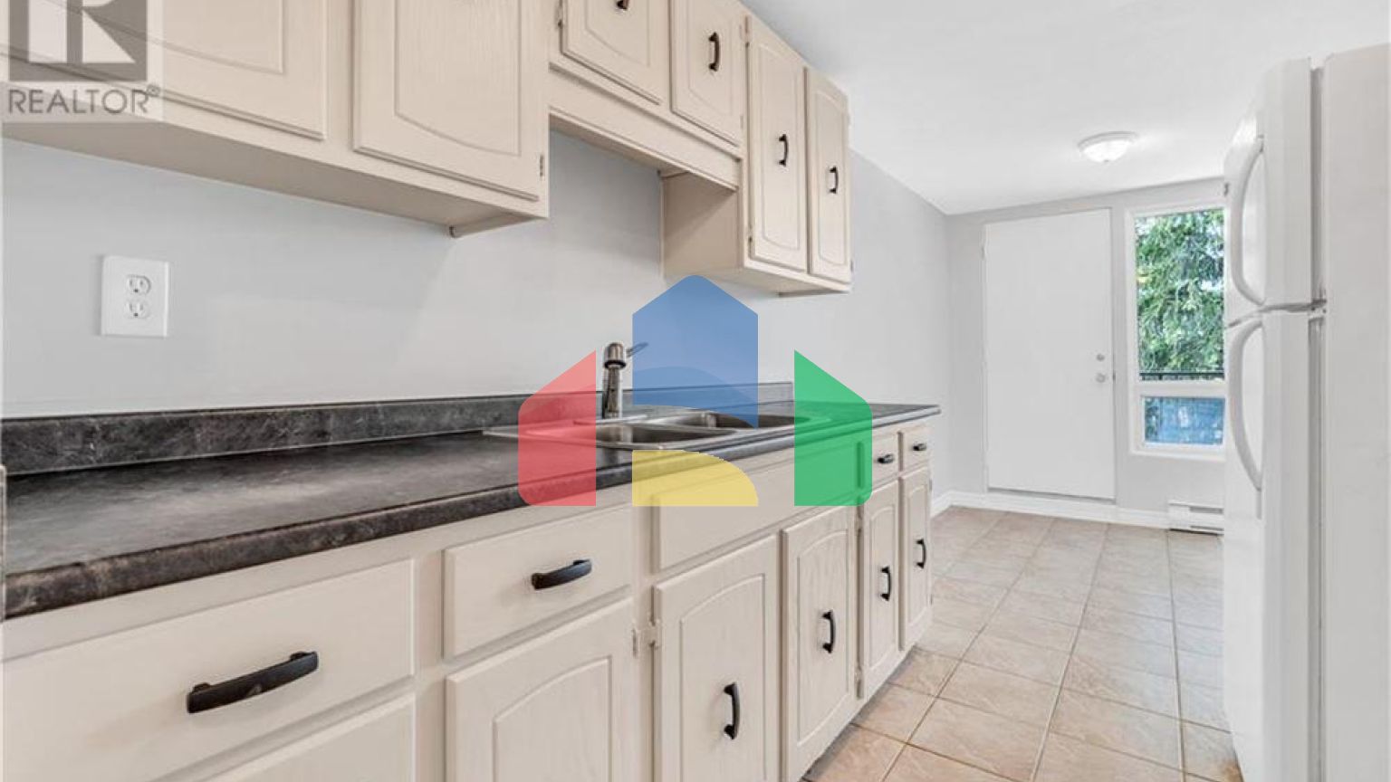 Residential - Condo/Apartment - Kitchener, Canada - Canada