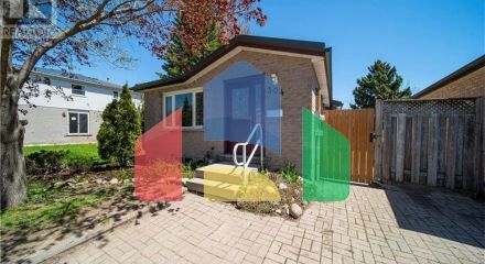 Residential - Single Family Home - Kitchener, Canada - Canada