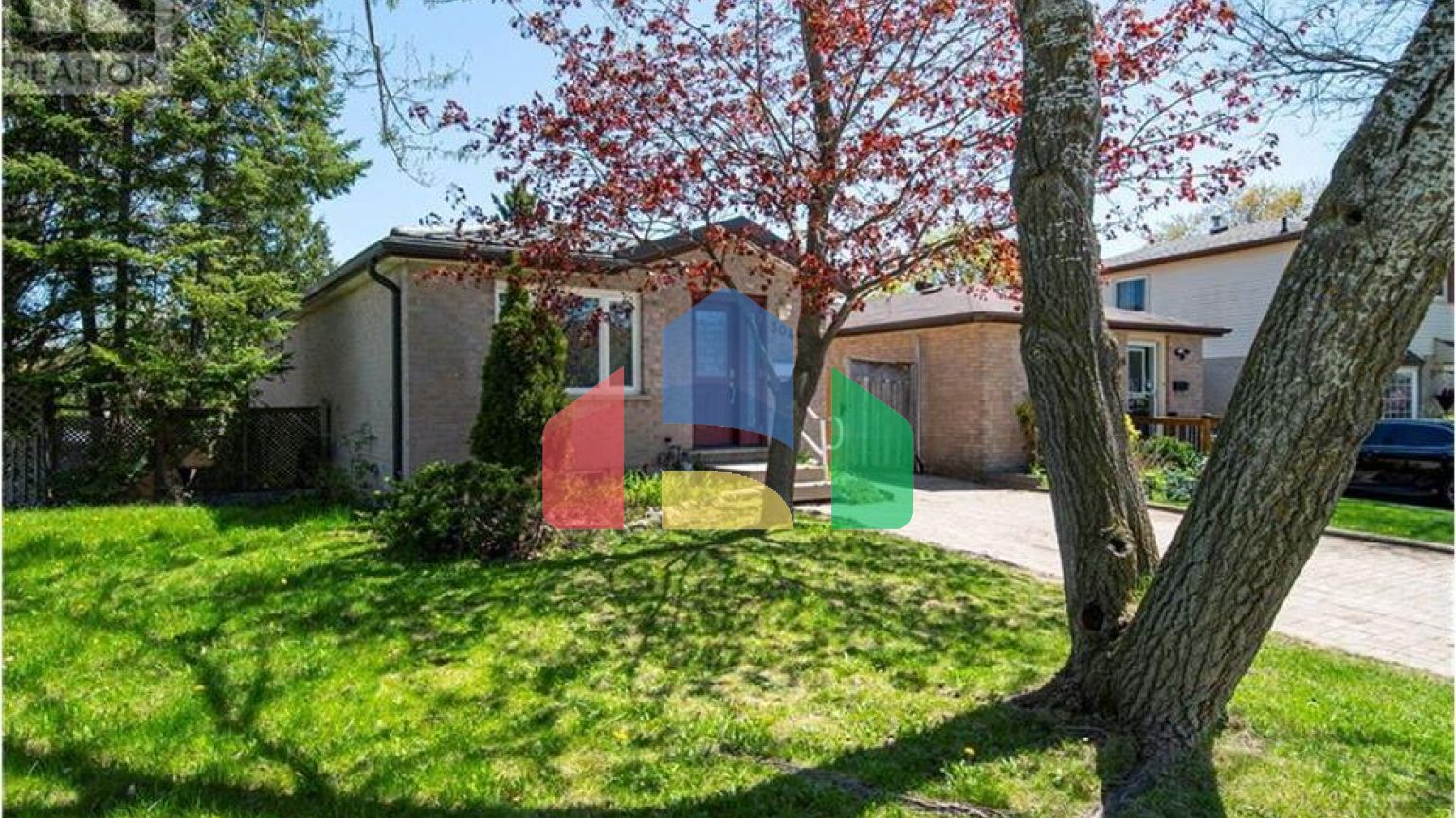 Residential - Single Family Home - Kitchener, Canada - Canada