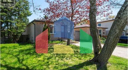 Residential - Single Family Home - Kitchener, Canada - Canada