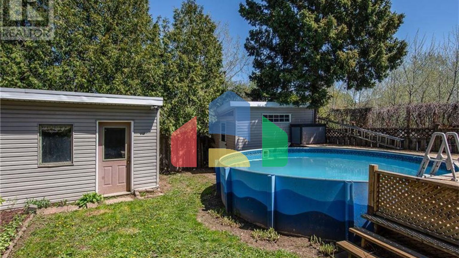 Residential - Single Family Home - Kitchener, Canada - Canada