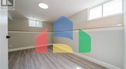 Residential - Single Family Home - Kitchener, Canada - Canada