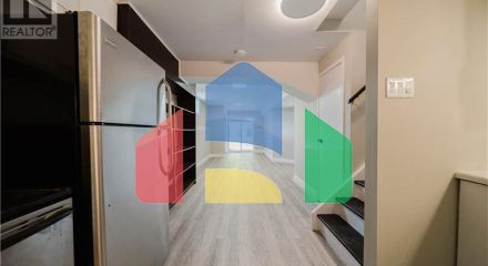 Residential - Single Family Home - Kitchener, Canada - Canada