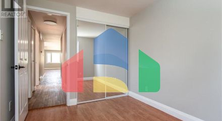 Residential - Single Family Home - Kitchener, Canada - Canada