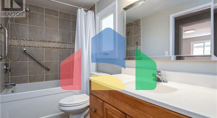 Residential - Single Family Home - Kitchener, Canada - Canada