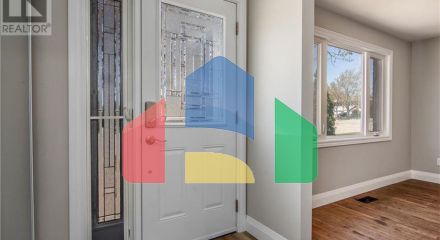 Residential - Single Family Home - Kitchener, Canada - Canada