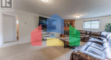 Residential - Single Family Home - Kitchener, Canada - Canada