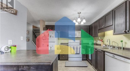 Residential - Single Family Home - Kitchener, Canada - Canada