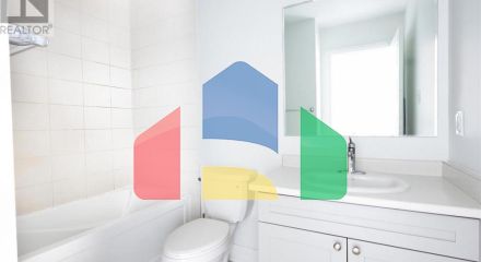 Residential - Single Family Home - Kitchener, Canada - Canada