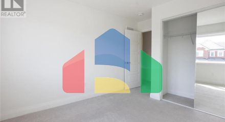 Residential - Single Family Home - Kitchener, Canada - Canada