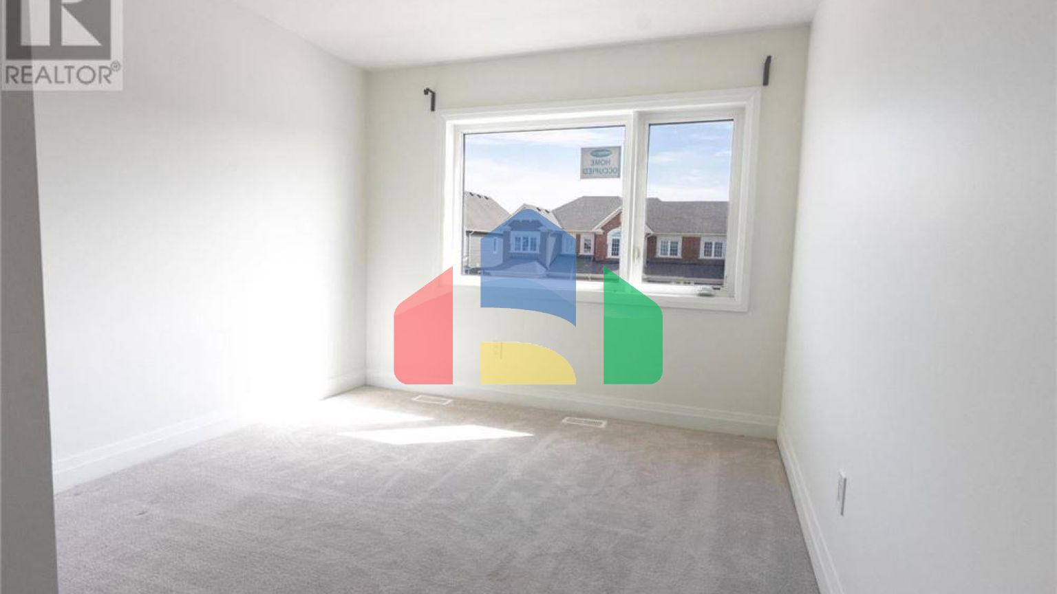 Residential - Single Family Home - Kitchener, Canada - Canada