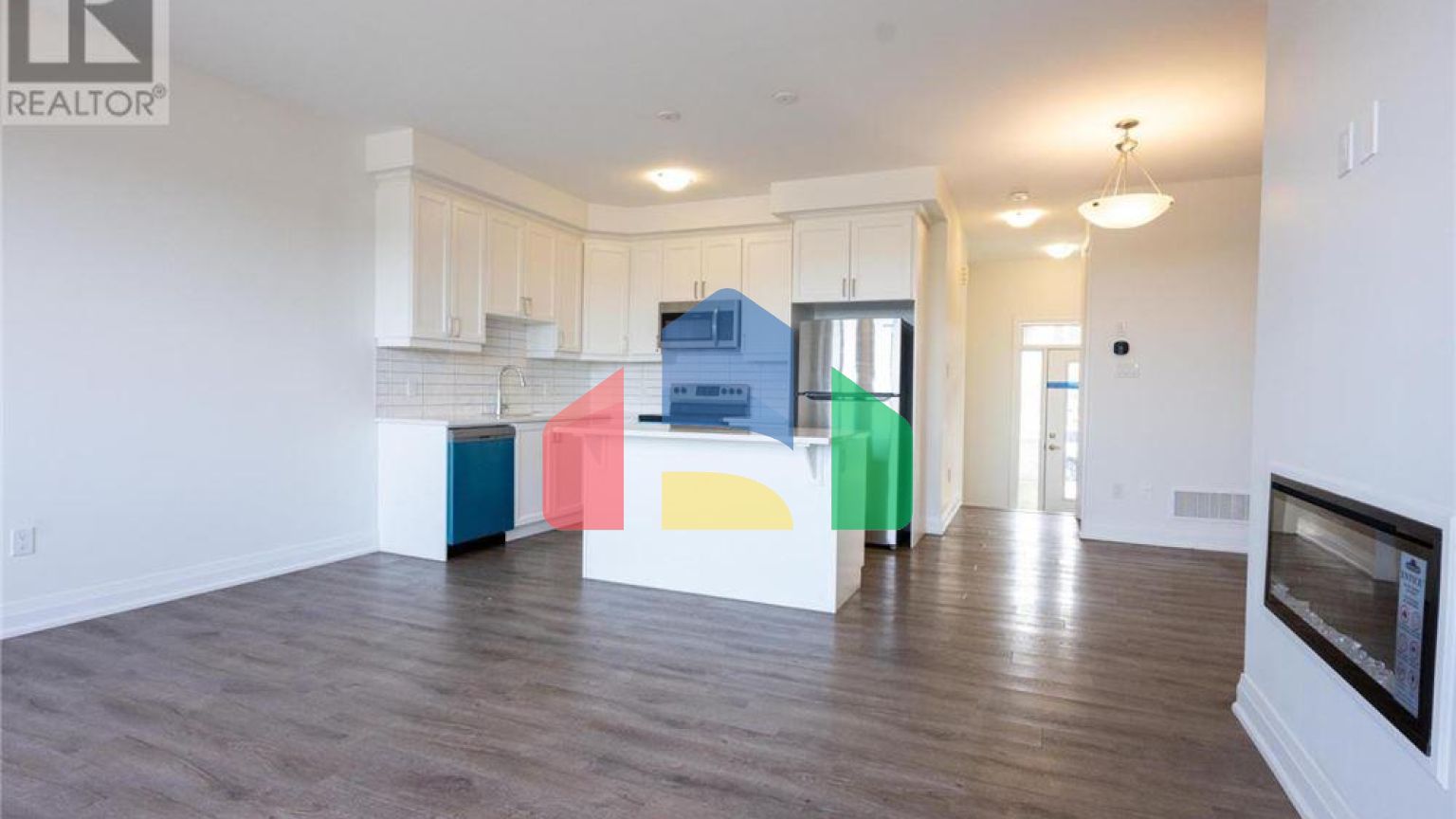 Residential - Single Family Home - Kitchener, Canada - Canada