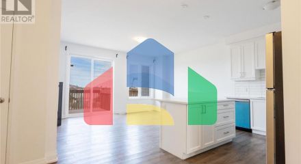 Residential - Single Family Home - Kitchener, Canada - Canada
