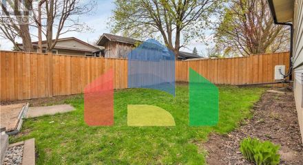 Residential - Single Family Home - Kitchener, Canada - Canada