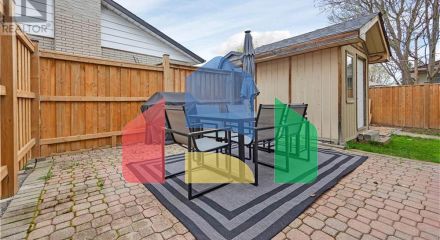 Residential - Single Family Home - Kitchener, Canada - Canada