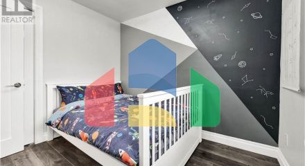 Residential - Single Family Home - Kitchener, Canada - Canada