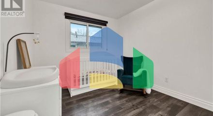 Residential - Single Family Home - Kitchener, Canada - Canada