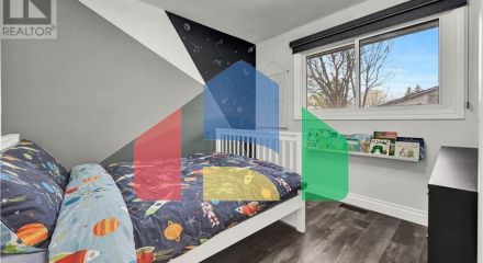 Residential - Single Family Home - Kitchener, Canada - Canada