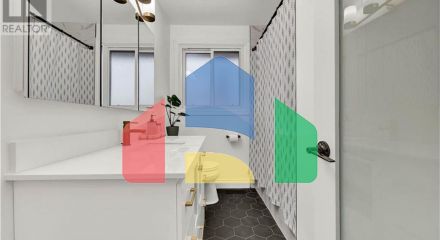 Residential - Single Family Home - Kitchener, Canada - Canada