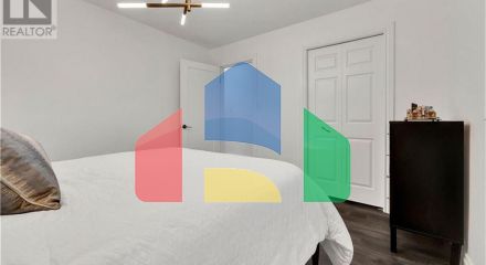 Residential - Single Family Home - Kitchener, Canada - Canada