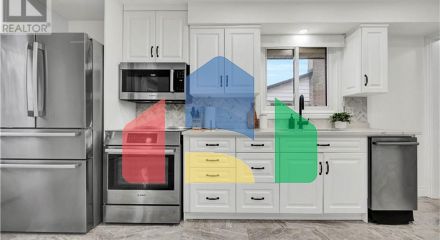 Residential - Single Family Home - Kitchener, Canada - Canada