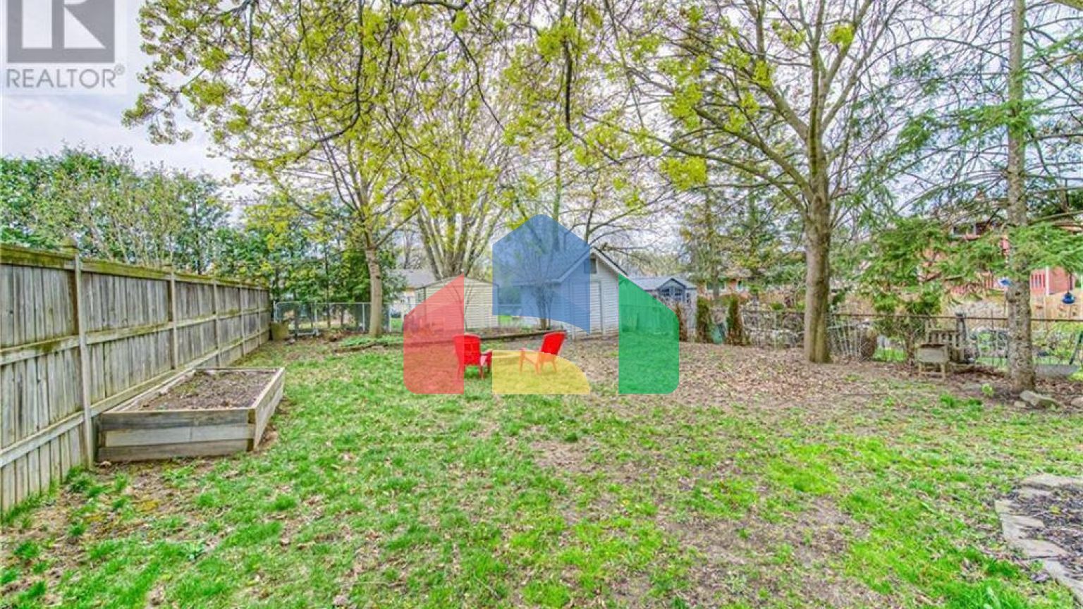 Residential - Single Family Home - Kitchener, Canada - Canada