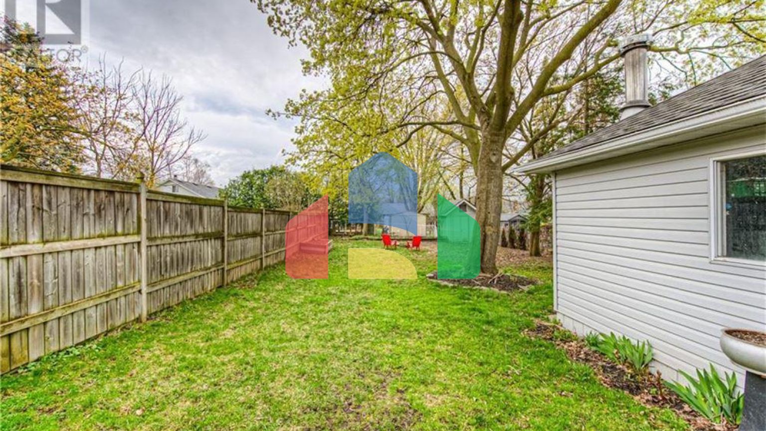Residential - Single Family Home - Kitchener, Canada - Canada