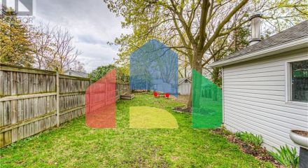 Residential - Single Family Home - Kitchener, Canada - Canada