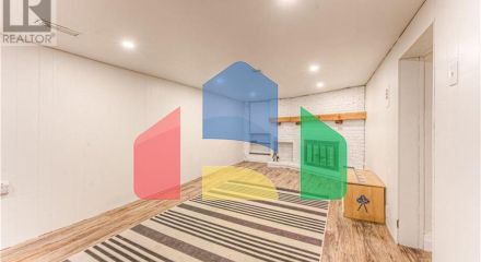 Residential - Single Family Home - Kitchener, Canada - Canada