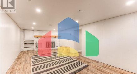 Residential - Single Family Home - Kitchener, Canada - Canada