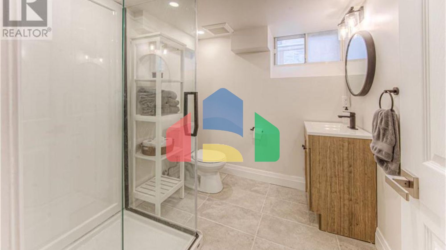 Residential - Single Family Home - Kitchener, Canada - Canada