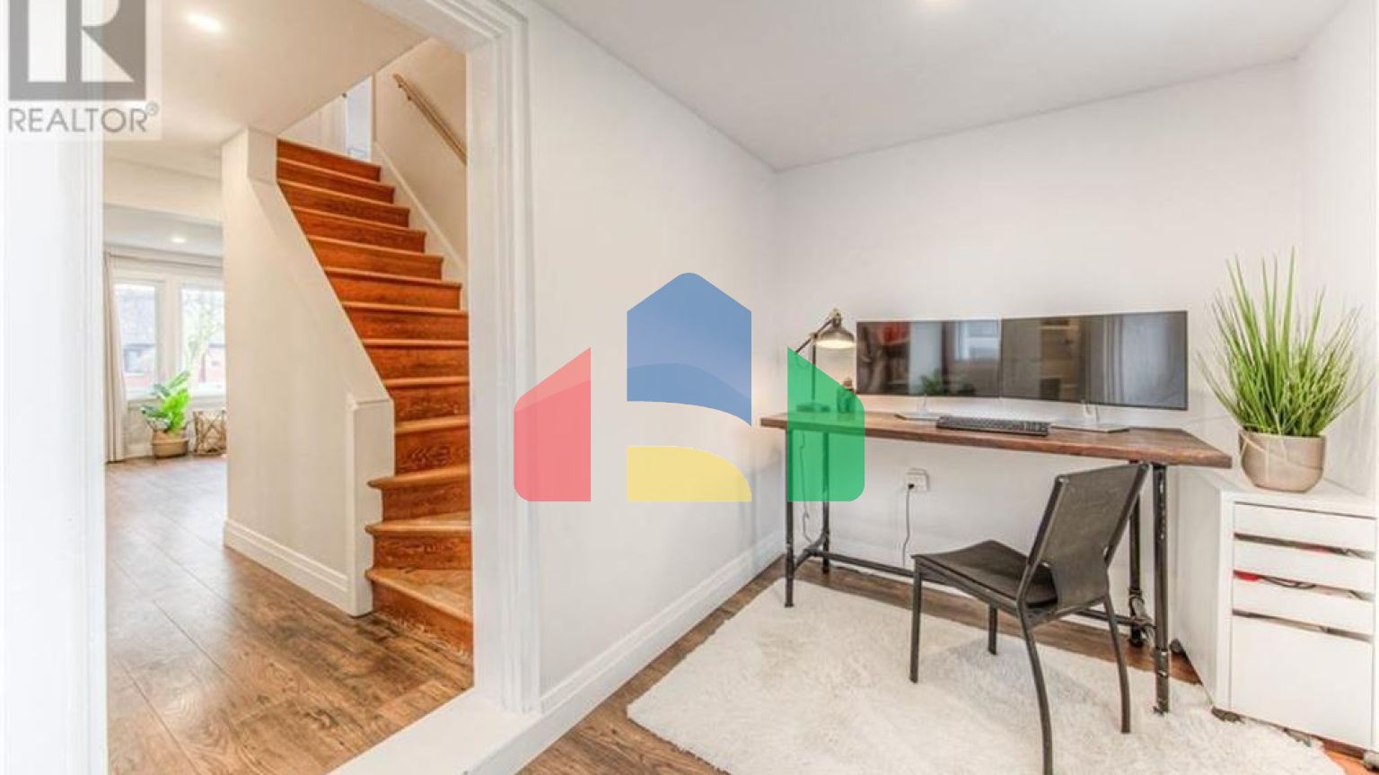 Residential - Single Family Home - Kitchener, Canada - Canada