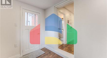 Residential - Single Family Home - Kitchener, Canada - Canada