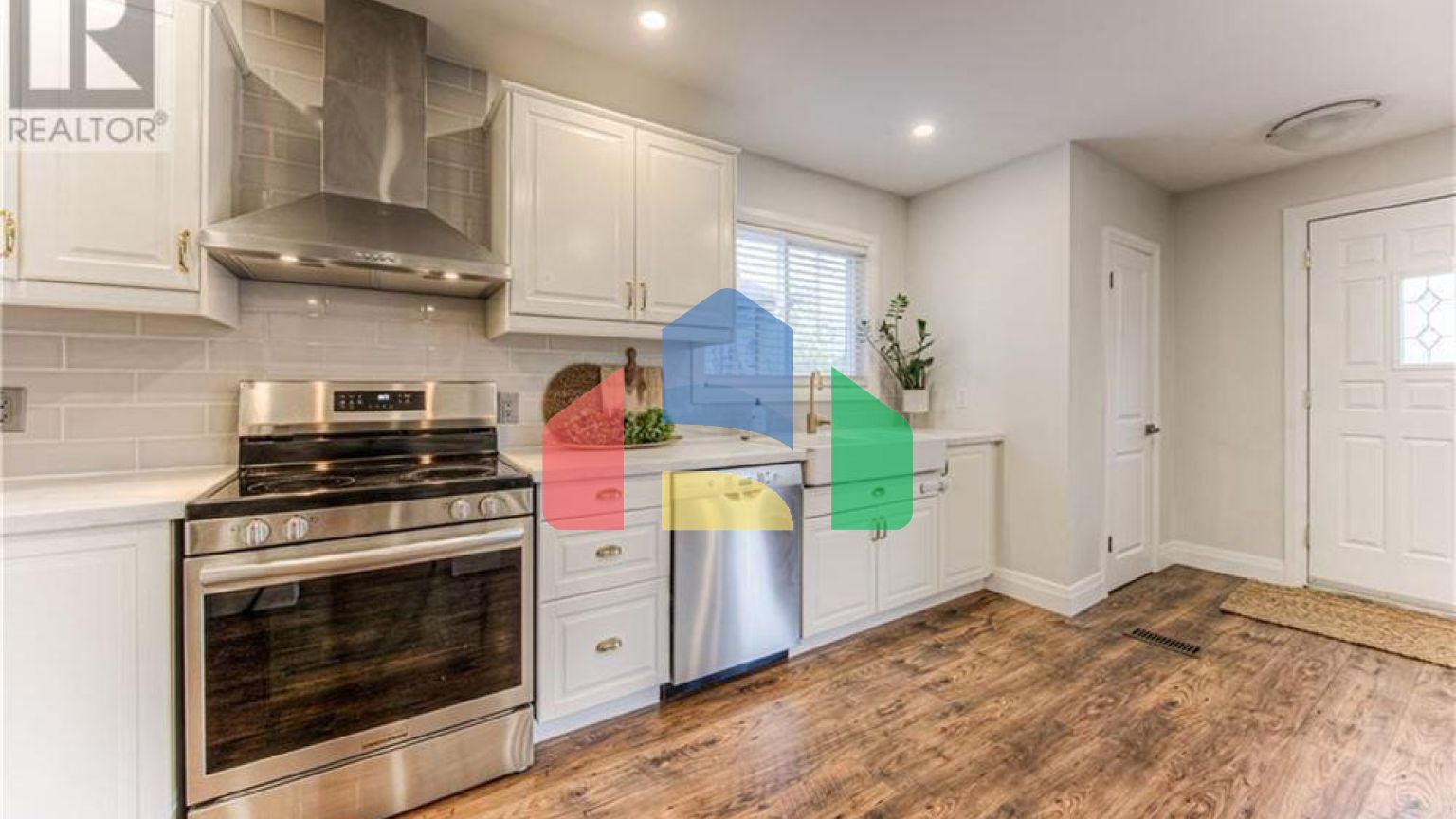 Residential - Single Family Home - Kitchener, Canada - Canada