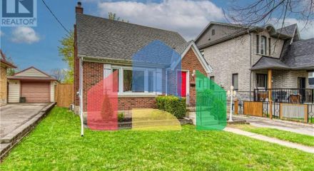 Residential - Single Family Home - Kitchener, Canada - Canada