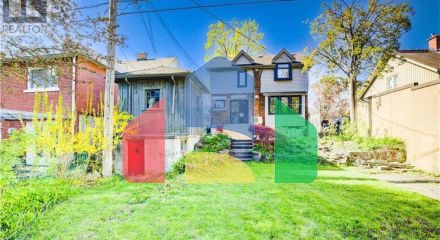 Residential - Single Family Home - Kitchener, Canada - Canada