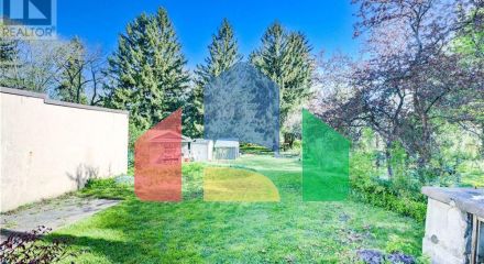 Residential - Single Family Home - Kitchener, Canada - Canada